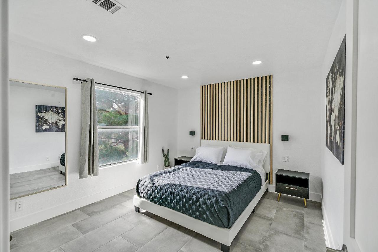Condo Close To Strip And Raiders Stadium Las Vegas Exterior photo